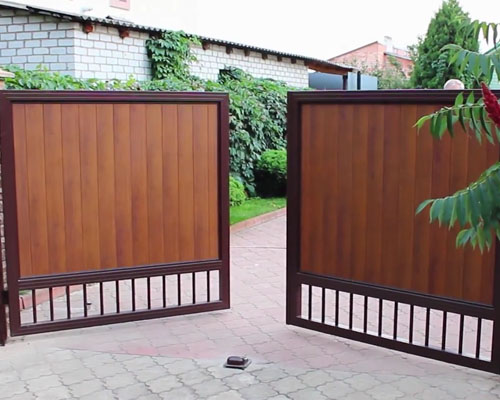 Распашные воротаСтоимость от 60 000 руб. за комплект