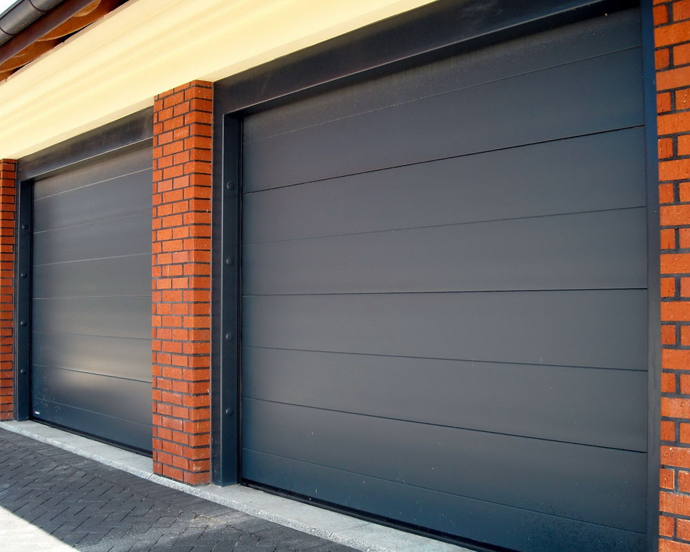 Гаражные секционные воротаСтоимость от 70 100 руб. за комплект